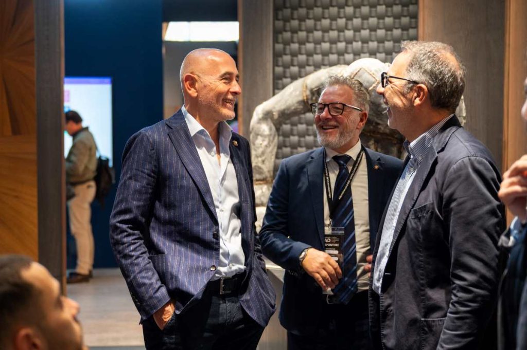 Alleanza tra artigianato e innovazione: Antonacci Falegnamerie e DF Francia si distinguono all’Edilsocial Expo B-CAD 2024